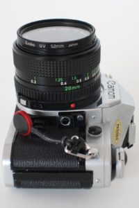 Kenko UV Filter an einer analogen Canon AE-1